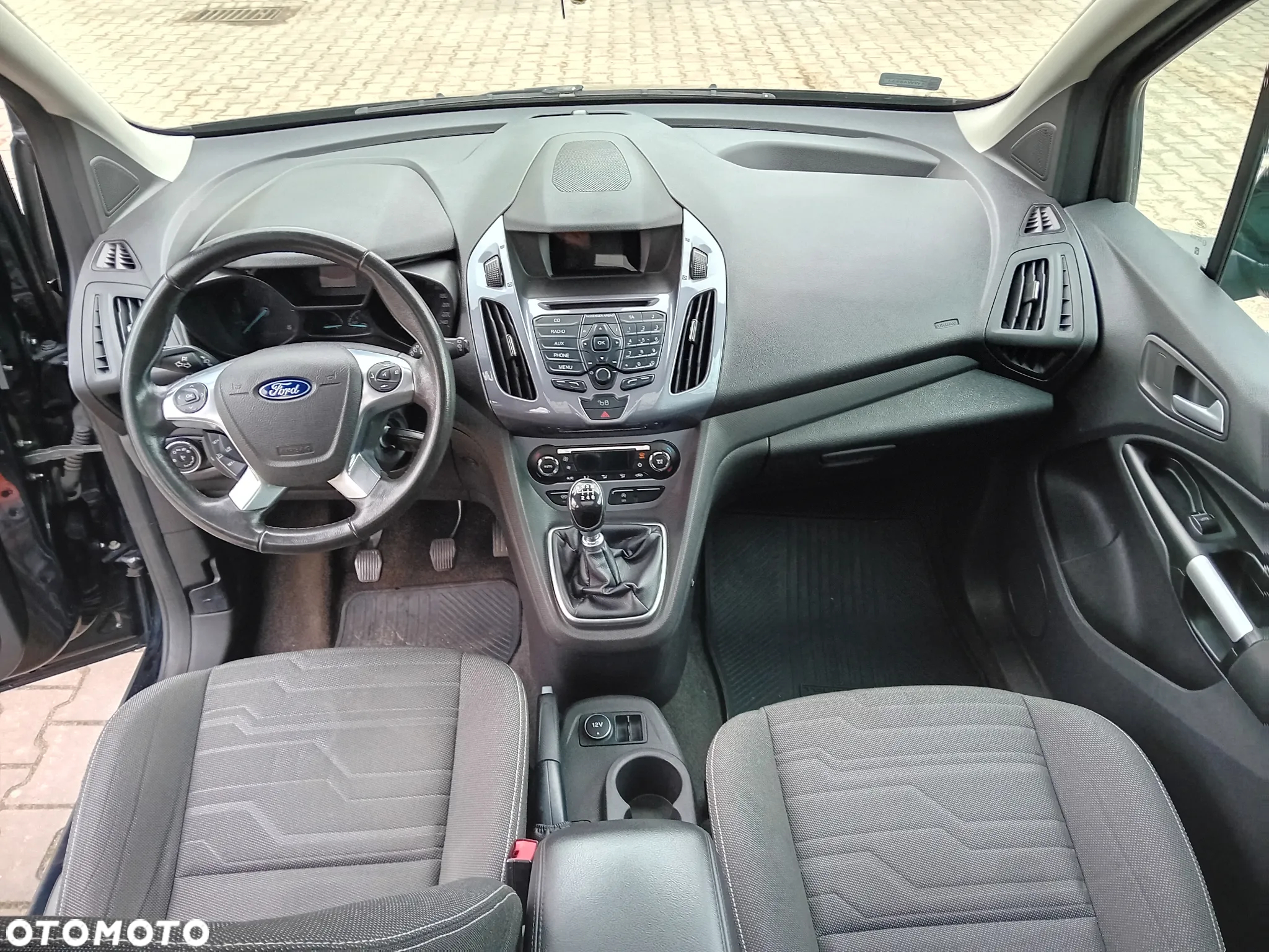 Ford Tourneo Connect 1.5 TDCi Titanium - 18