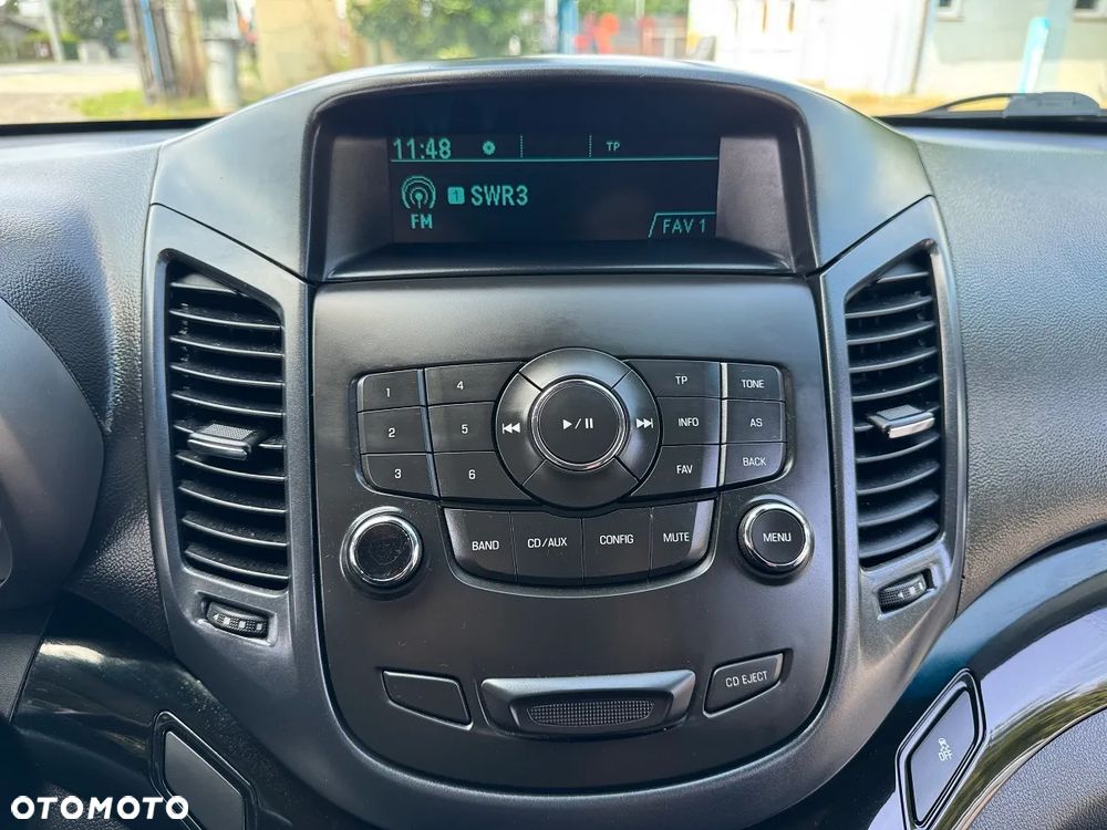 Chevrolet Orlando - 35