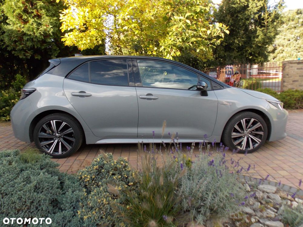 Toyota Corolla 1.8 Hybrid GPF Executive - 3