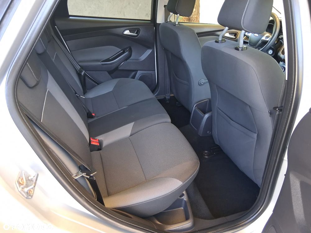 Ford Focus - 12