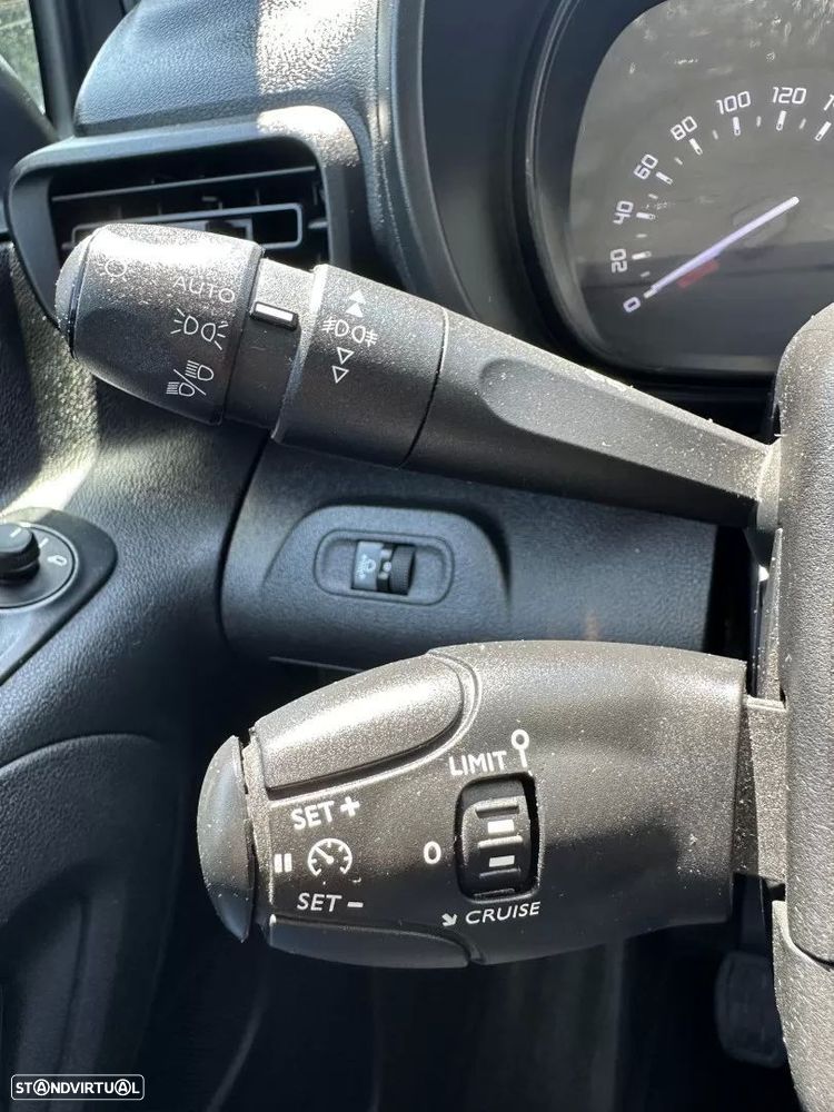 Citroën berlingo 1.5 hdi 3 lugares - 36