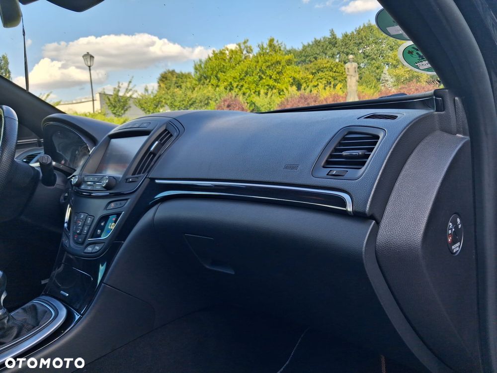 Opel Insignia - 14