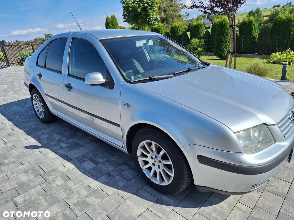 Volkswagen Bora - 1