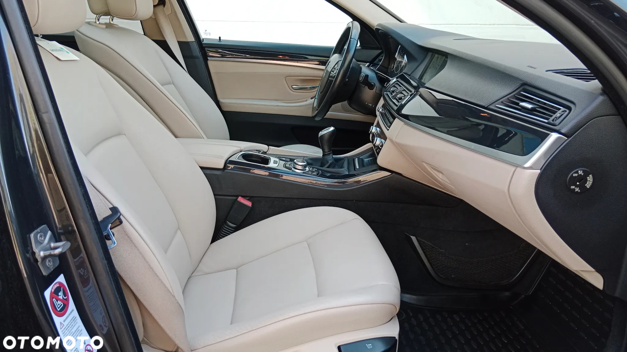 BMW Seria 5 520d - 26