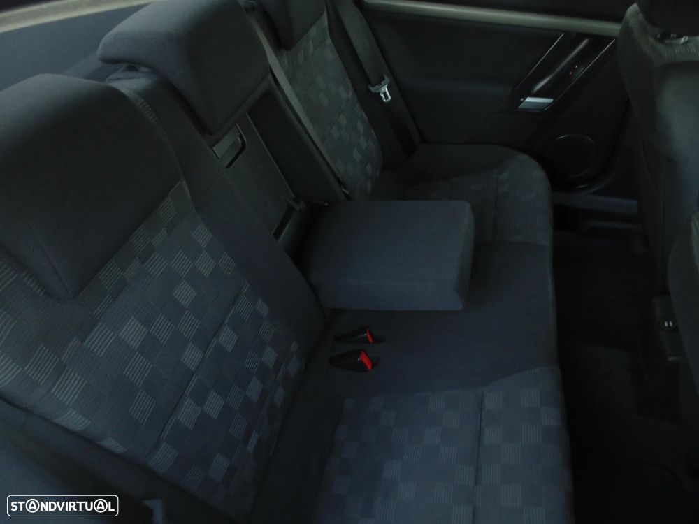Opel Vectra GTS 1.9 CDTi - 48