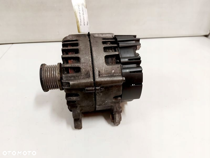 AUDI A4 B8 A5 8T 2.0 TDI ALTERNATOR 04L903017A - 5