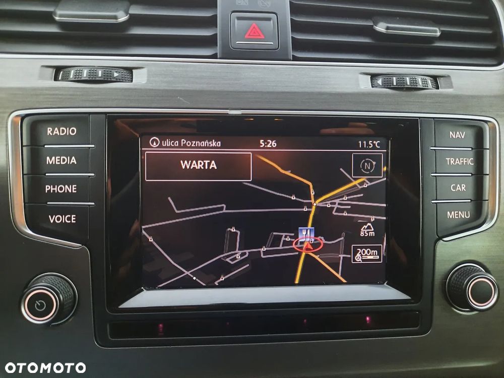 Volkswagen Golf 1.6 TDI BMT Comfortline - 32