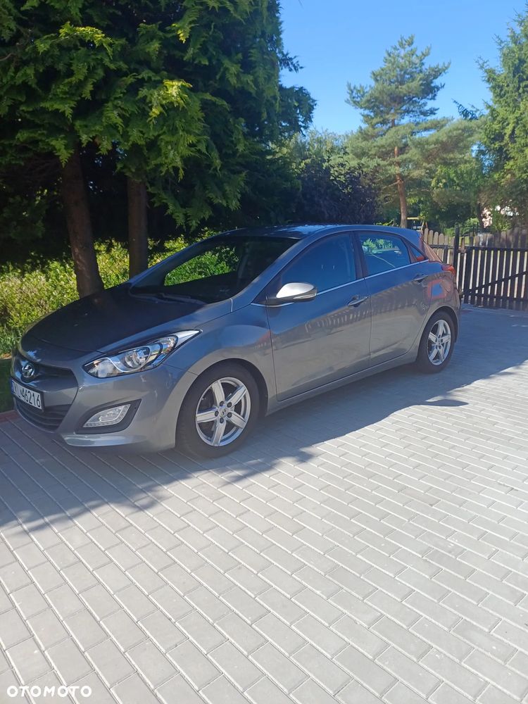 Hyundai i30 blue 1.6 CRDi Style - 5
