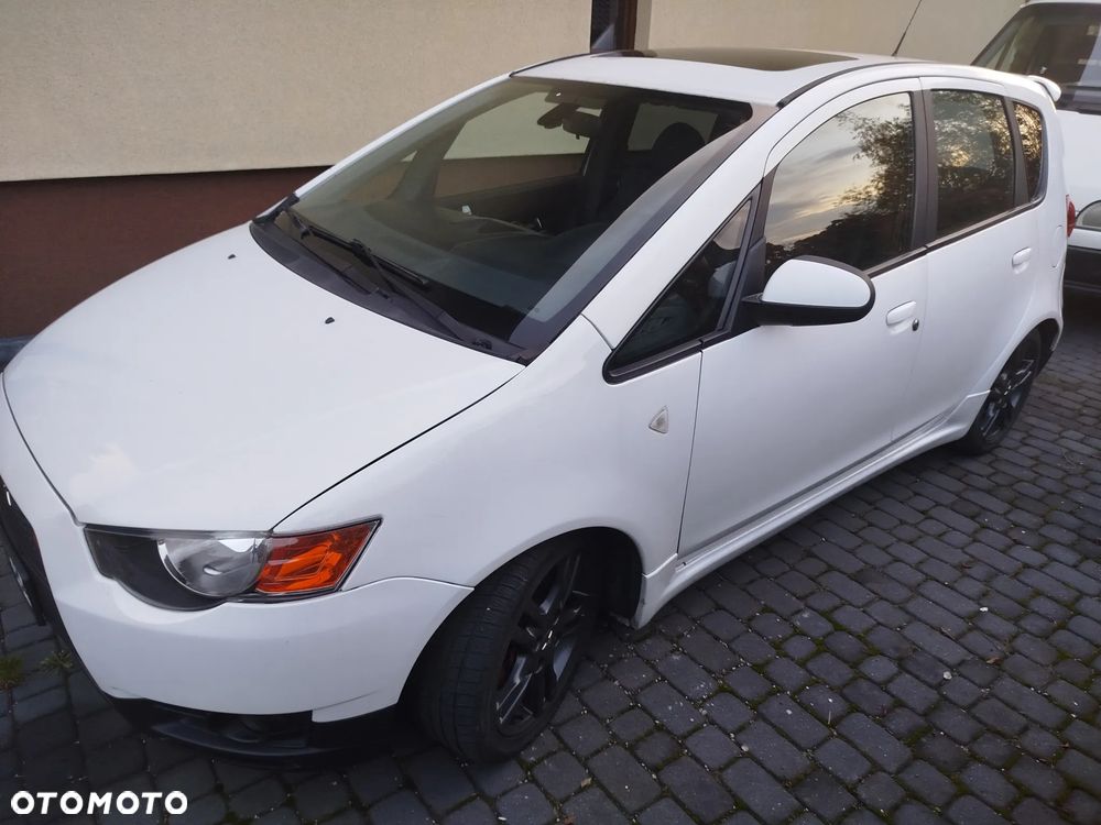 Mitsubishi Colt 2009 photo 3