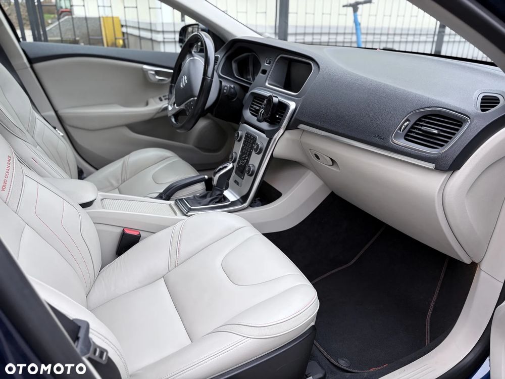 Volvo V40 T4 Ocean Race - 13