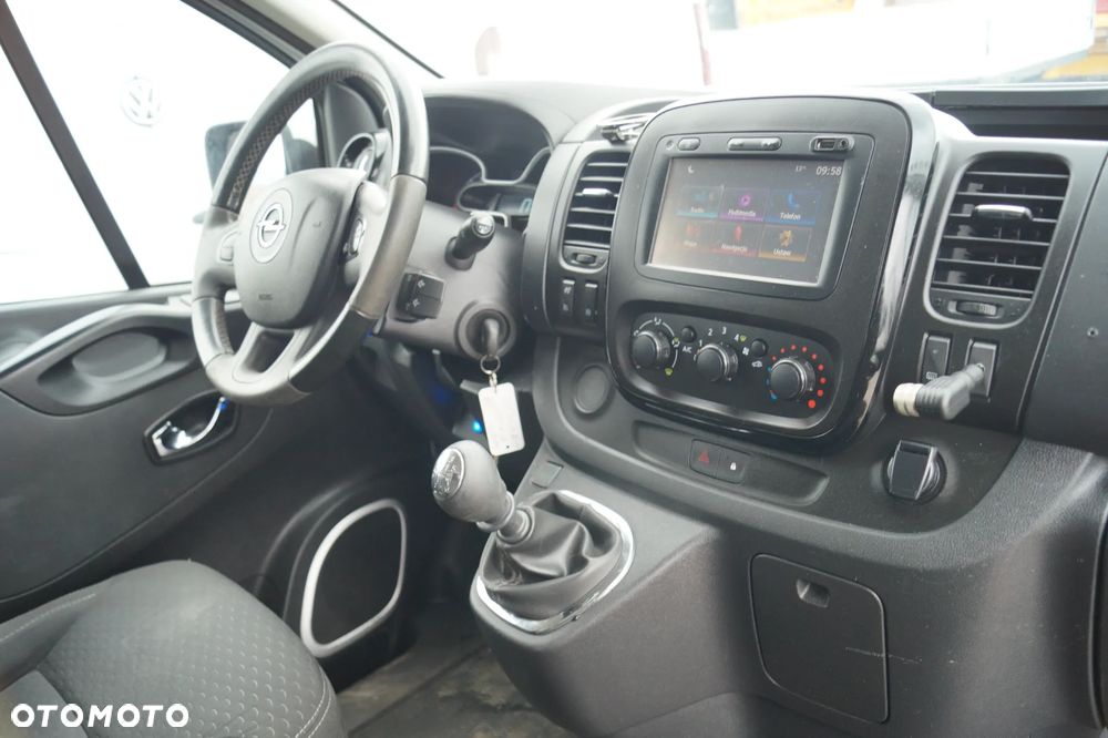 Opel Vivaro - 19