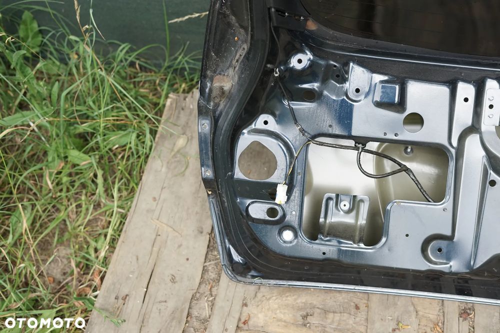Klapa bagażnika tył Nissan Qashqai I J10 BW9G - 18
