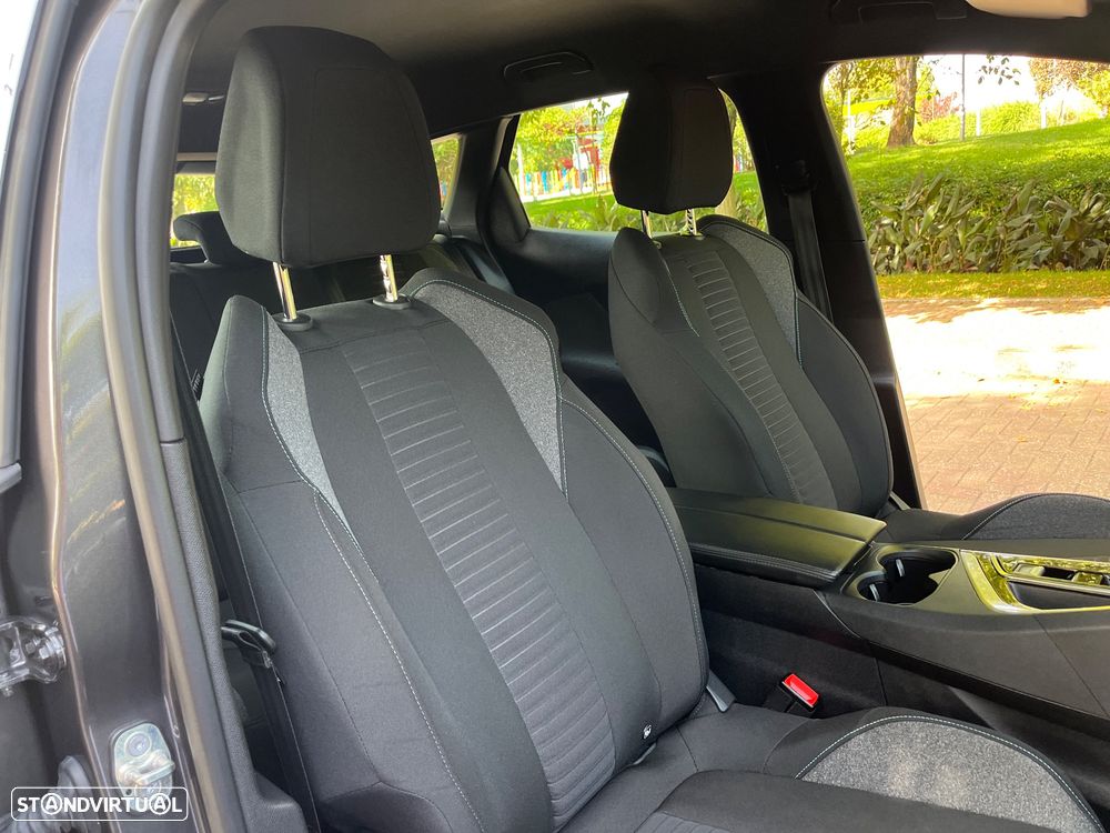 Peugeot 3008 1.6 Hybrid Active Pack e-EAT8 - 30