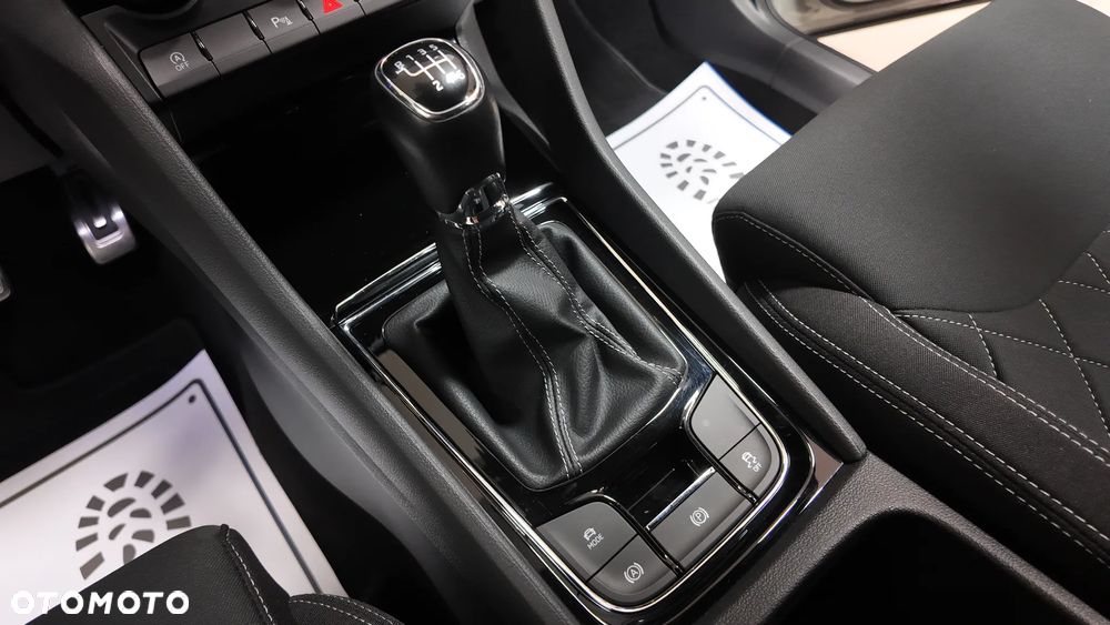 Skoda Karoq 2.0 TDI SCR Sportline - 27