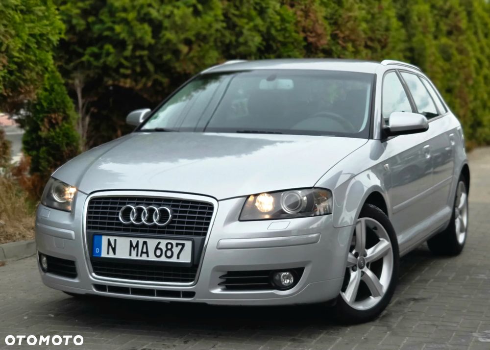 Audi A3 Sportback 1.8 TFSI Attraction S tronic - 2