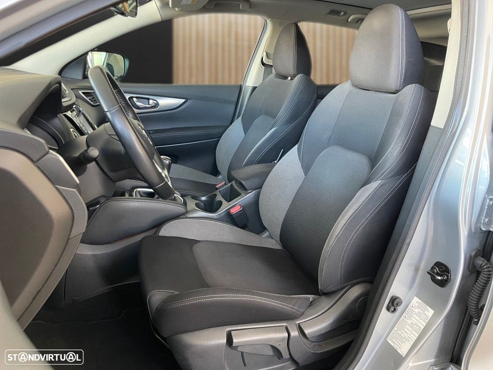 Nissan Qashqai 1.5 dCi N-Connecta - 6