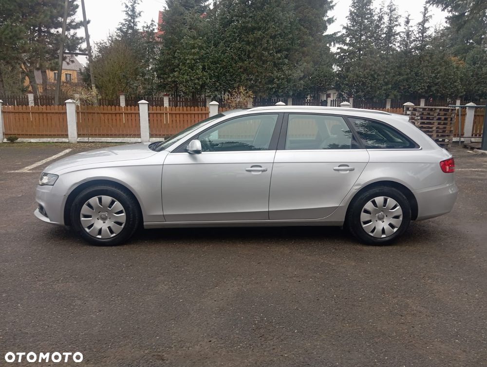 Audi A4 Avant - 10
