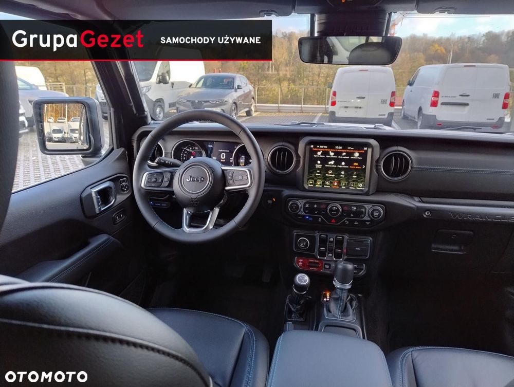 Jeep Wrangler - 16