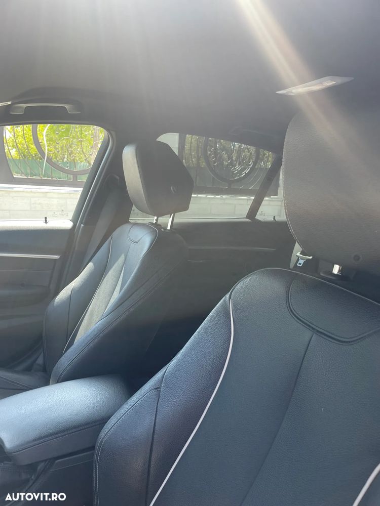 BMW Seria 3 330e iPerformance Luxury Line - 16