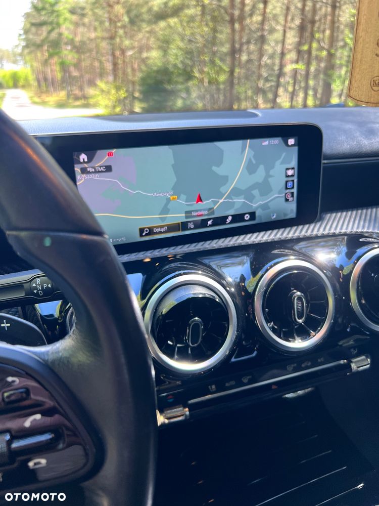 Mercedes-Benz CLA 180 d 7G-DCT - 17