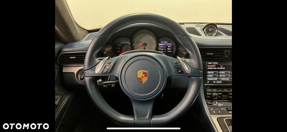 Porsche 911 Carrera 4S PDK - 21
