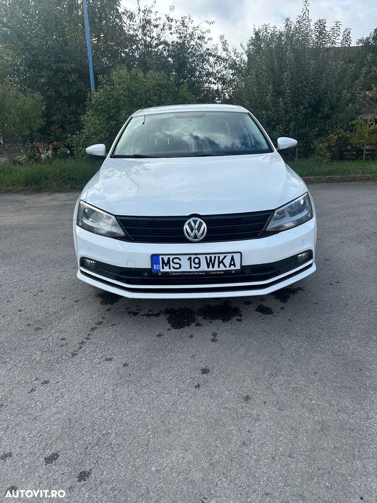 Volkswagen Jetta 2.0 TDI Comfortline - 3