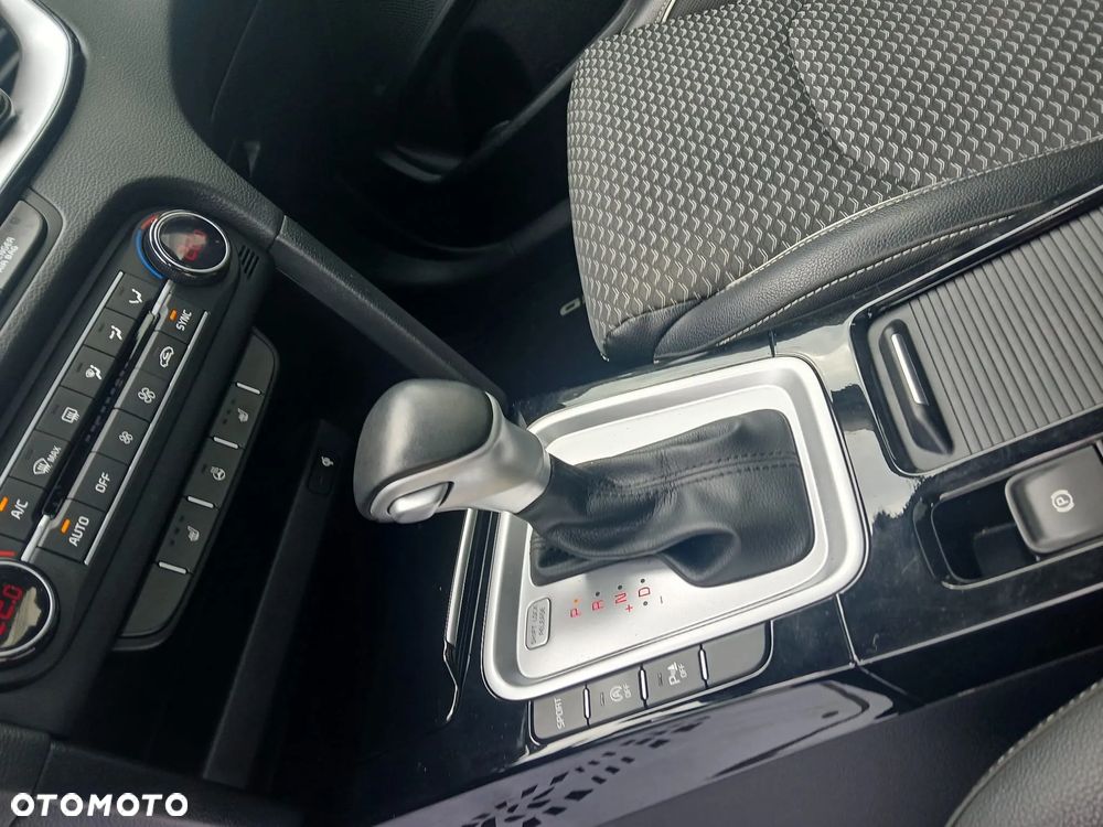 Kia XCeed - 6