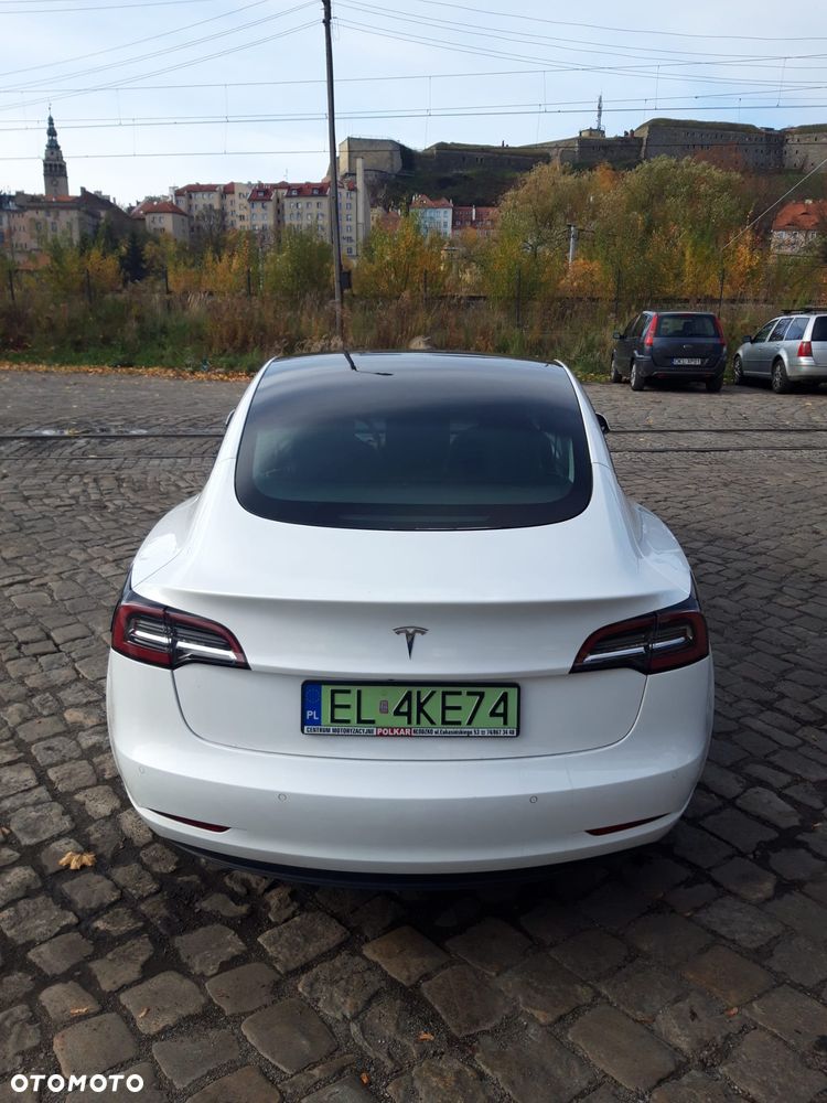 Tesla Model 3 Standard Range Plus - 1