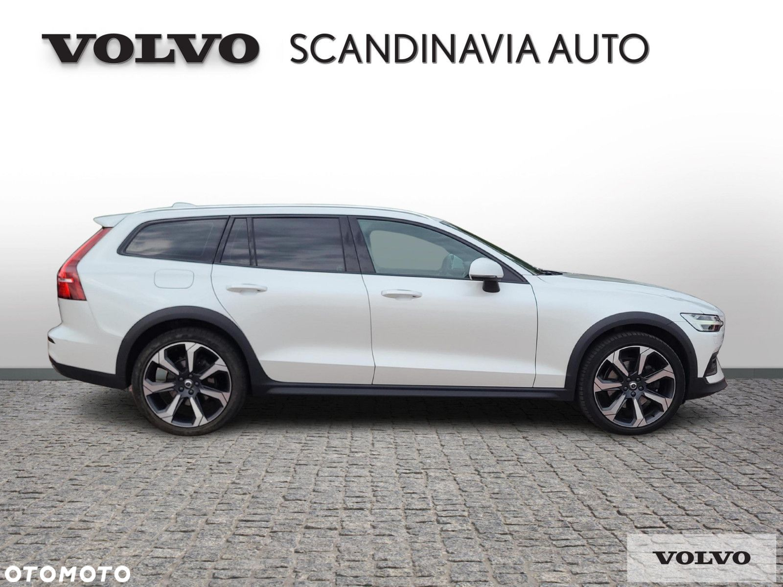 Volvo V60 Cross Country - 6