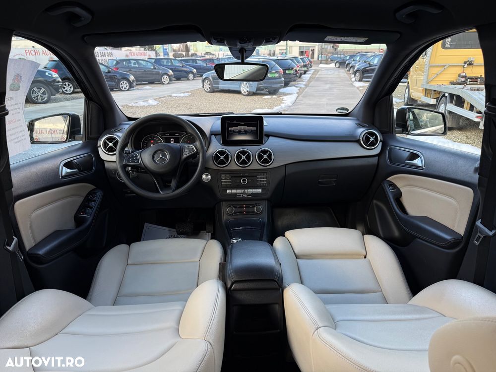 Mercedes-Benz B 180 - 6