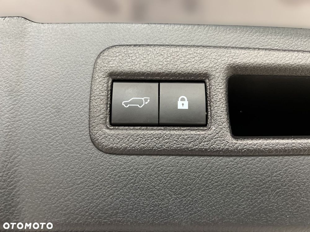 Lexus NX 300h F Impression AWD - 31