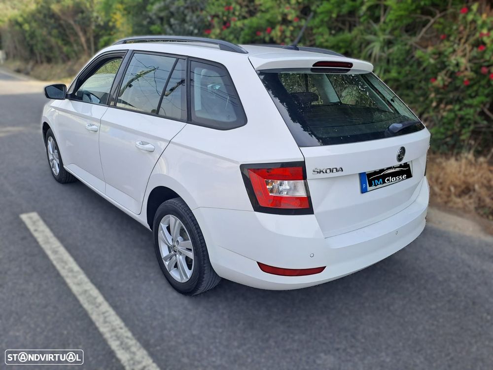 Skoda Fabia Break 1.0 Active Plus - 4