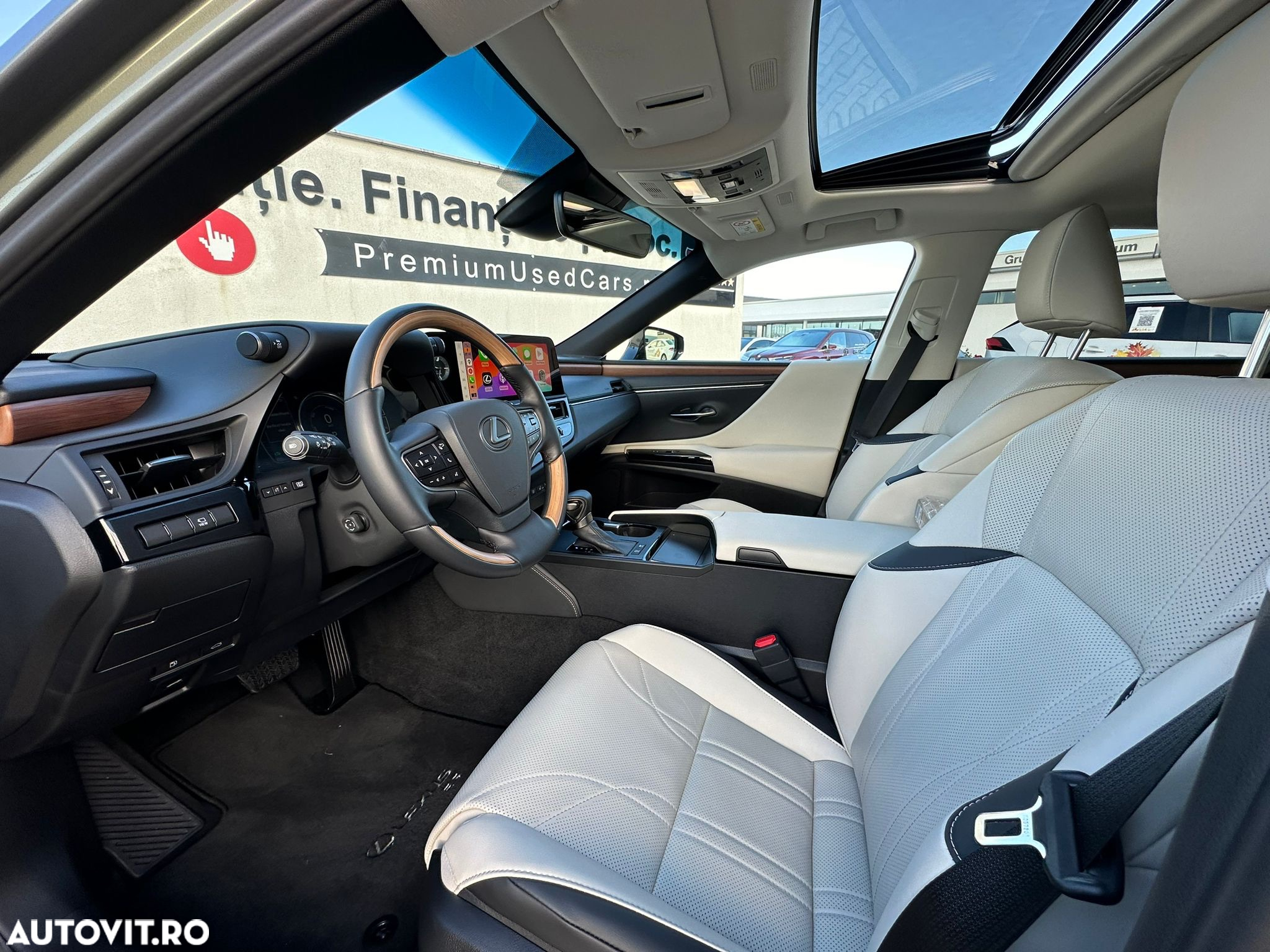 Lexus Seria ES 300h 2.5 TNGA HV 25H- 4X2 CVT Executive - 25