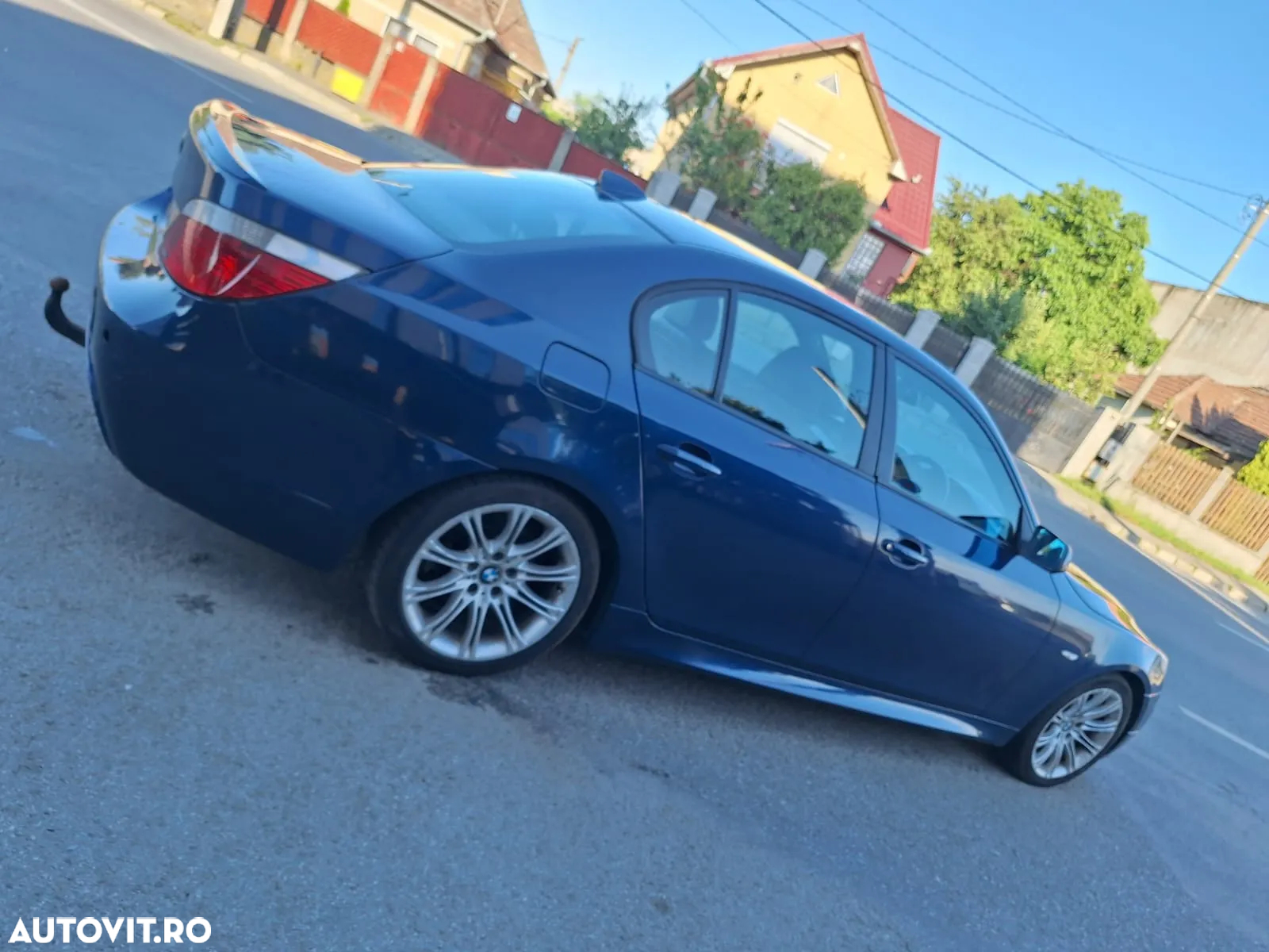BMW Seria 5 520d - 7