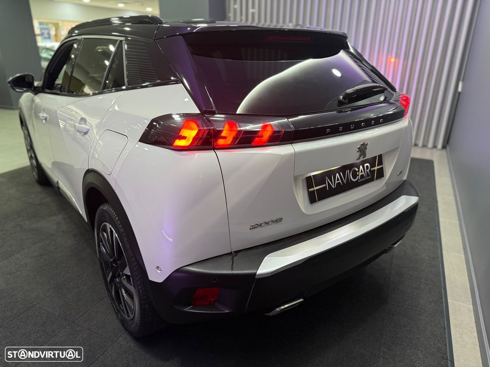 Peugeot 2008 PureTech 155 EAT8 GT Pack - 32