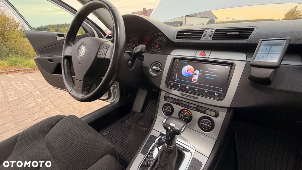 Volkswagen Passat - 19
