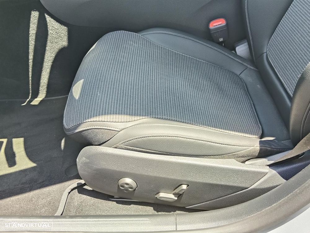 Mercedes-Benz C 300 de Avantgarde - 13