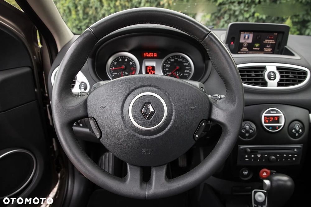 Renault Clio 1.6 16V Dynamique - 20