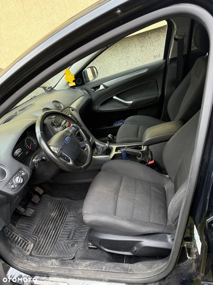 Ford Mondeo 2.0 TDCi Trend - 10