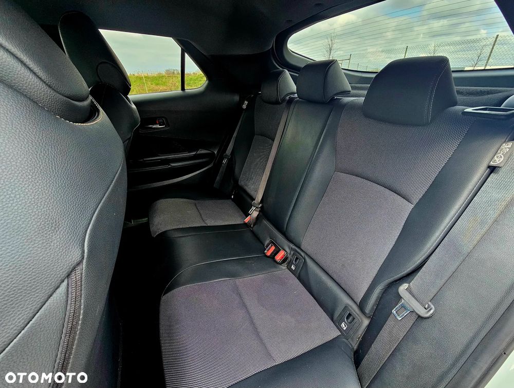 Toyota C-HR 2.0 Hybrid Dynamic Force Executive - 10