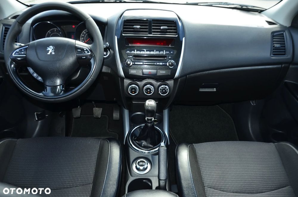 Peugeot 4008 - 23