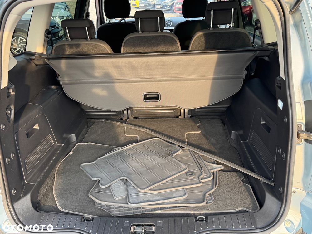 Ford S-Max - 27