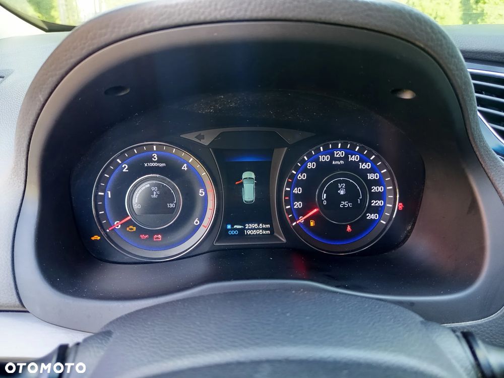 Hyundai i40 1.7 CRDi Comfort + - 31