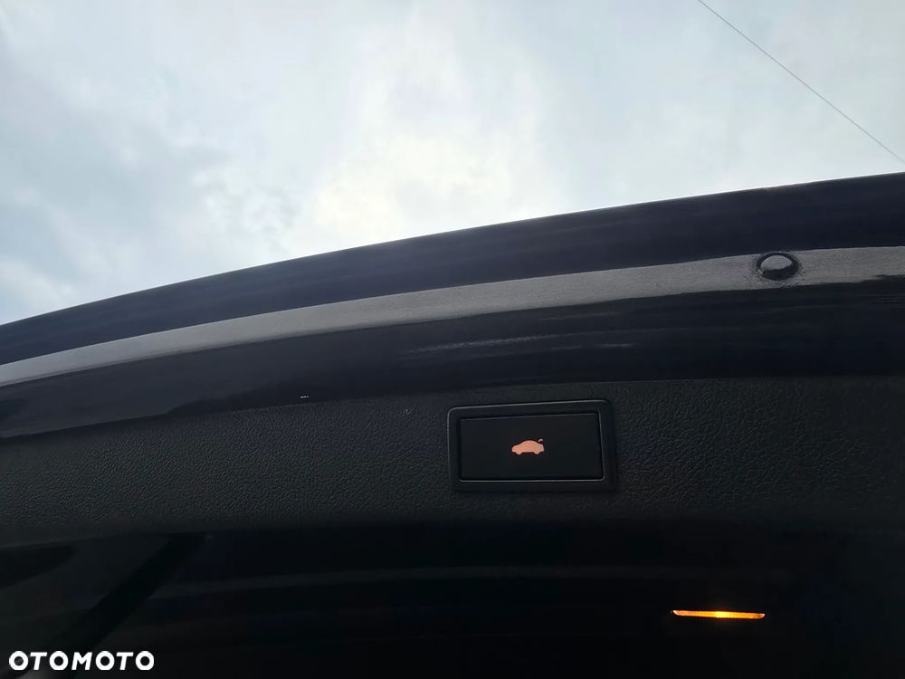 Skoda Superb 2.0 TDI 4x4 Elegance - 26