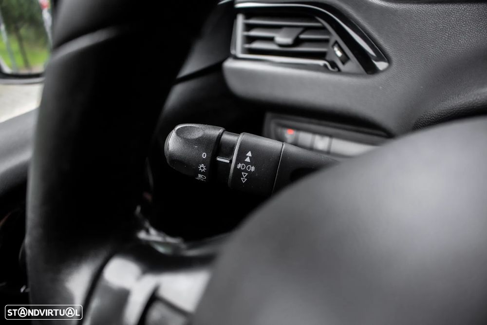 Peugeot 208 1.5 BlueHDi Active - 14