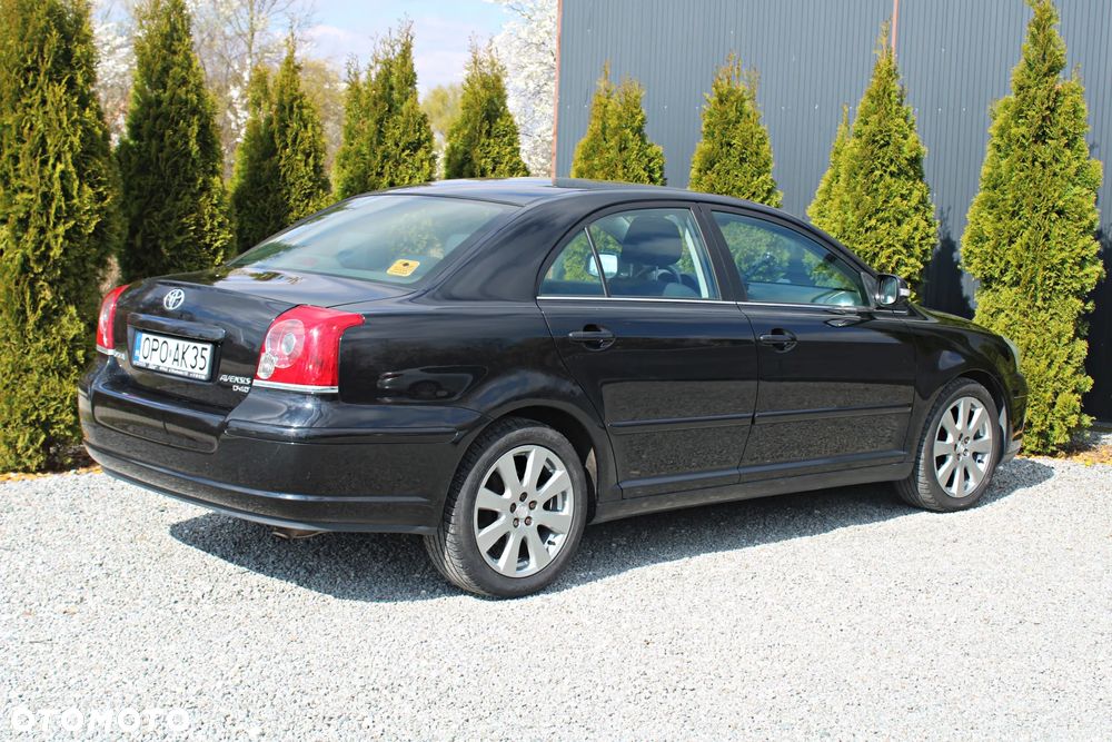 Toyota Avensis 2.0 D-4D Luna - 17