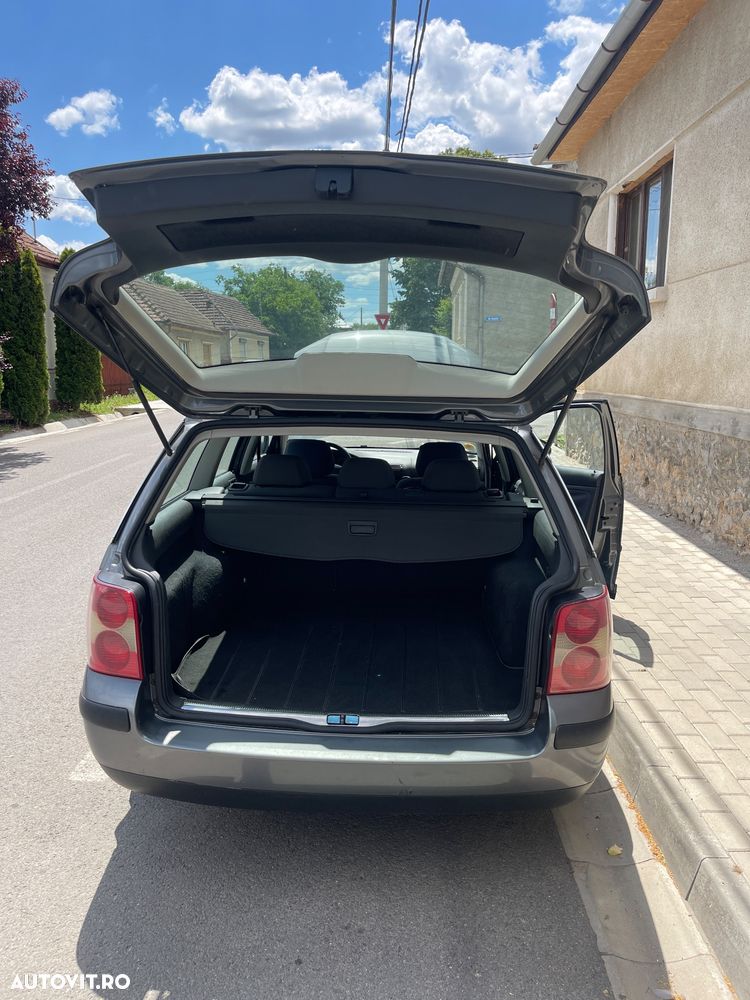 Volkswagen Passat 1.9 TDI 4Motion Comfortline - 6