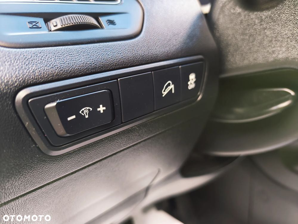 Hyundai ix35 1.7 CRDi Premium 2WD - 32