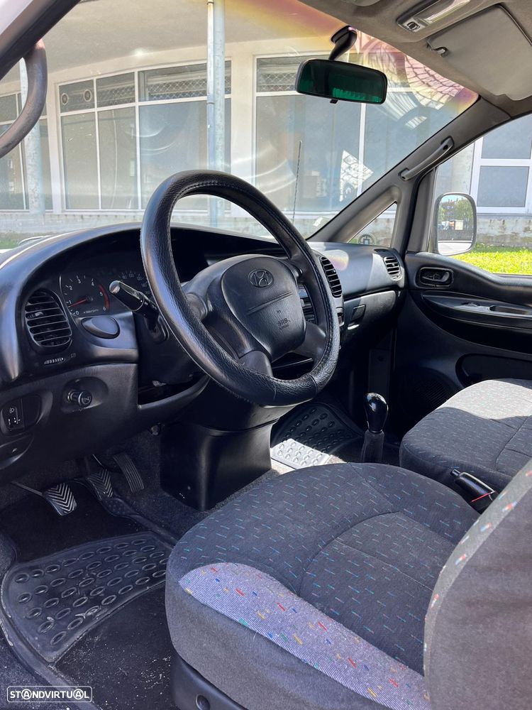 Hyundai H-1 - 12