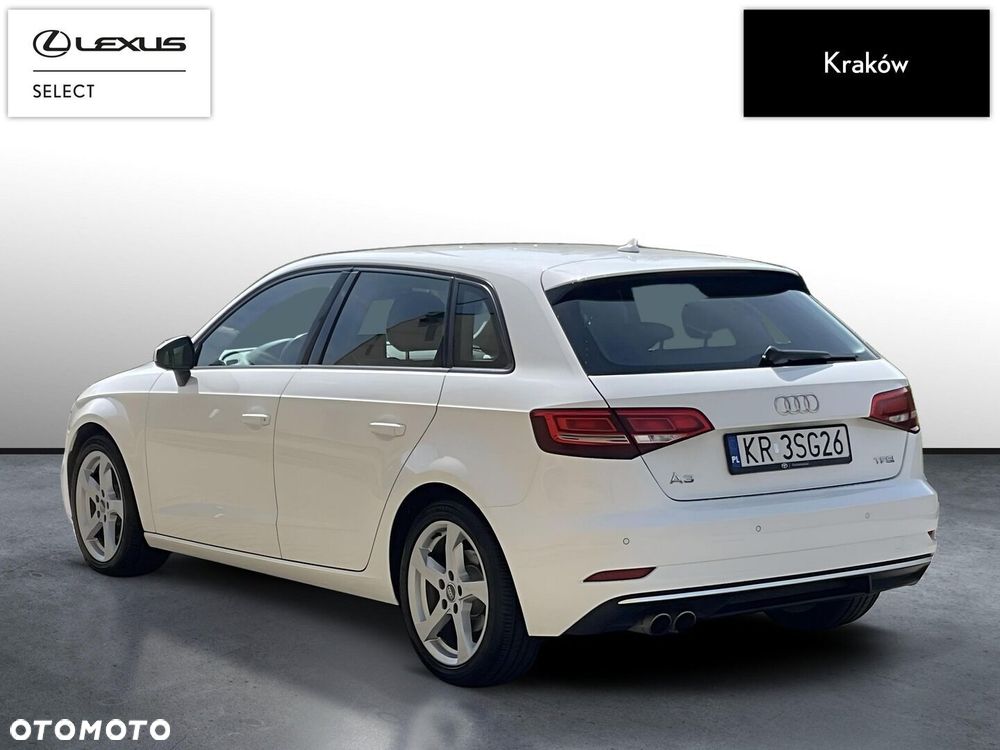 Audi A3 Sportback - 3